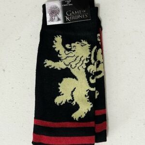 NEW Pair of Game of Thrones Crew Socks Color Black and Red Size 6-12